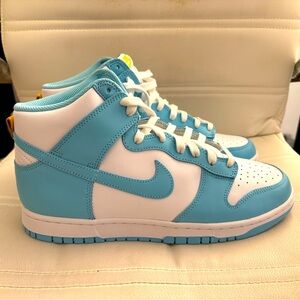 Nike: 2022 Dunk High 'Blue Chill'